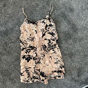 H and M peach and black Hawaiian floral romper